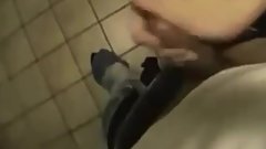 Amateur quickie in the kitchen