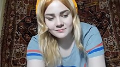 z teen fingering and rubbing pink pussy hard