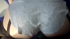 Nalgona en medias y calzon gris