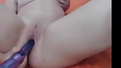 LO que hacen las chicas en la pajamada frente a la webcam