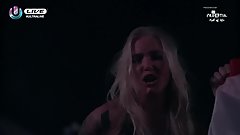 Girl flashes tits @ UMF Miami 2018 during Steve Angello set