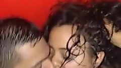 Novinha bebada na suruba