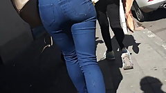 Cum public on cute teen. His jeans absorbs my sperm