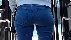 Tight Bubble Butt ArgentinianTeen on the Bus