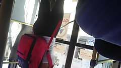 linda chilena en la micro laicras apretadas spandex