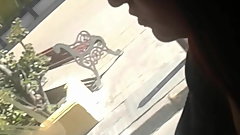 lindas tetas en la micro se deja ver