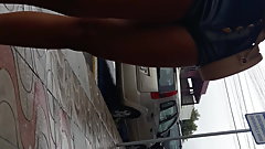 Novinha shortinho jeans colado pacote 2