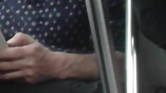 linda minifalda en el metro santiago